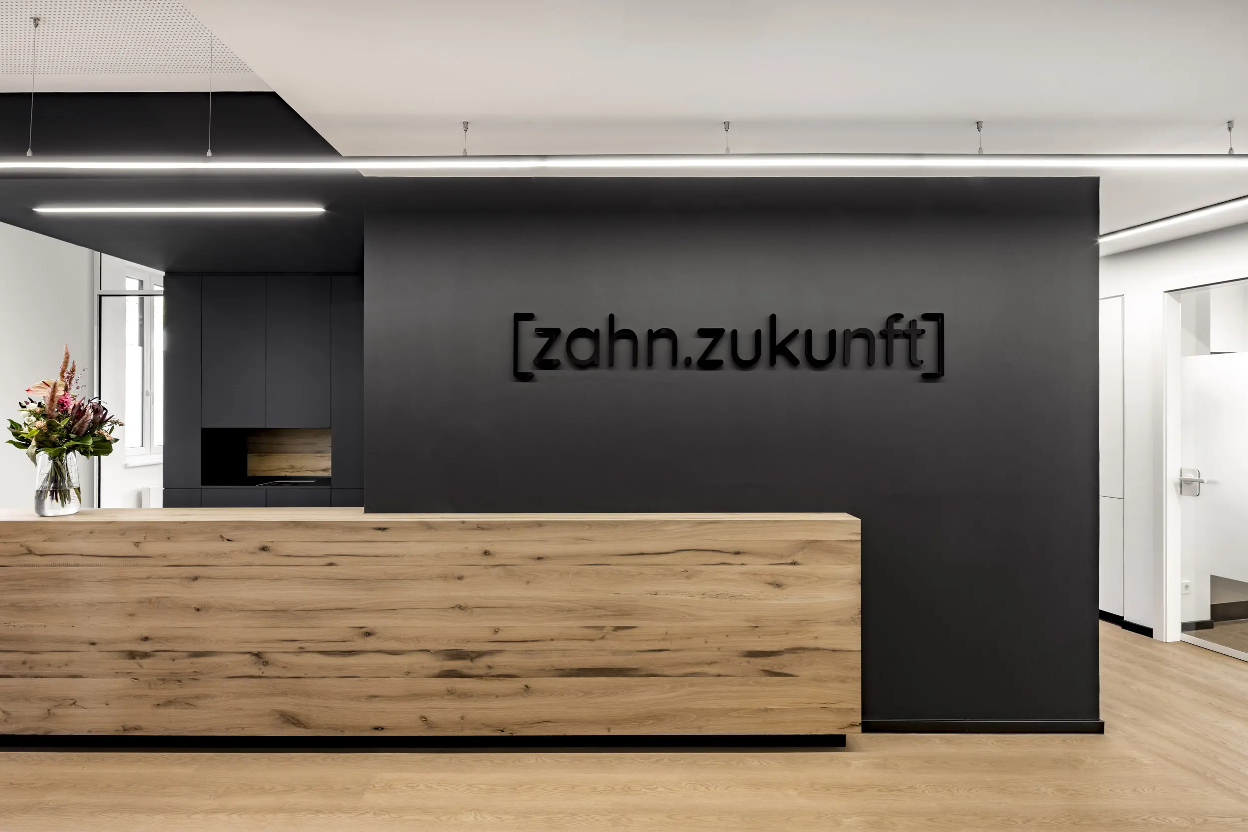 Weissheit GmbH - Digitalisierung im Gesundheitswesen - Praxis Zahn Zukunft